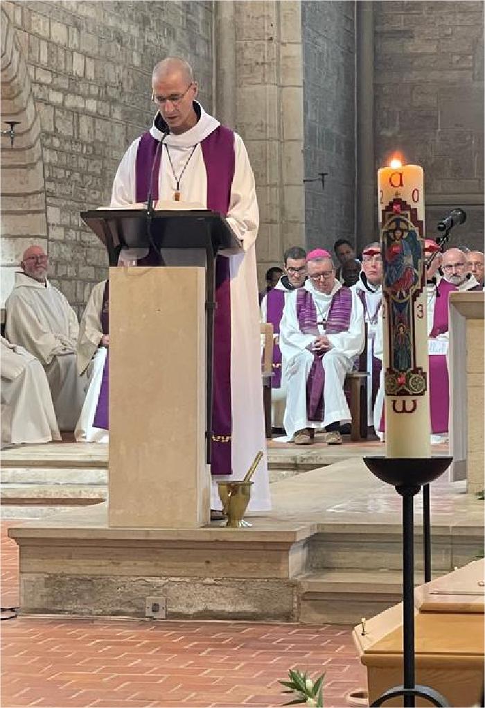 Obsèques-et-inhumation-de-Dom-Godefroy-Raguenet-de-Saint-Albin-Abbé-dAcey-le-11-août-2023-8