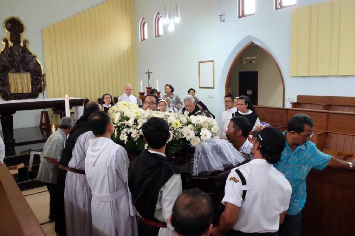 Funeral-of-Dom-Frans-Rawaseneng-5