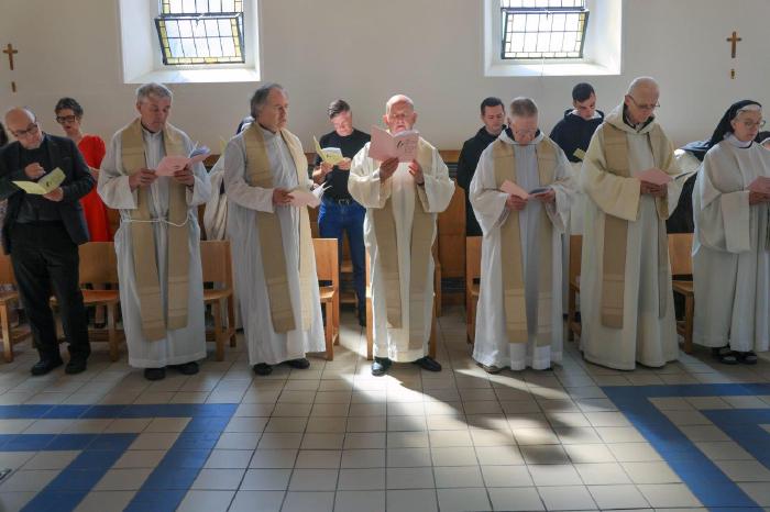 Abbatical-Blessing-of-Mother-Fiachra-Glencairn-03