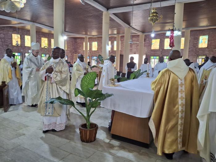 20251207-101746-scaled