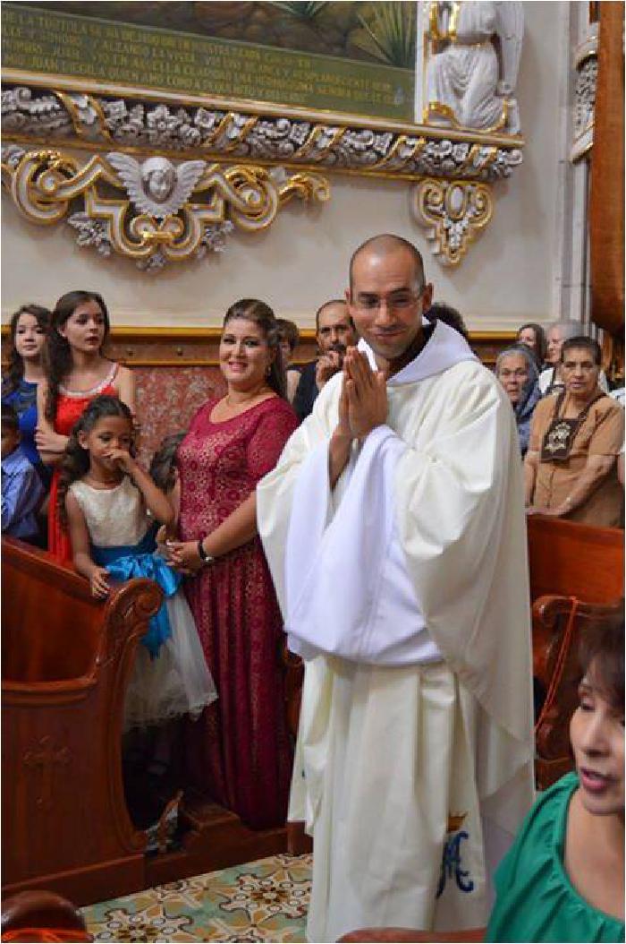 11-Entrada-al-Cantamisa