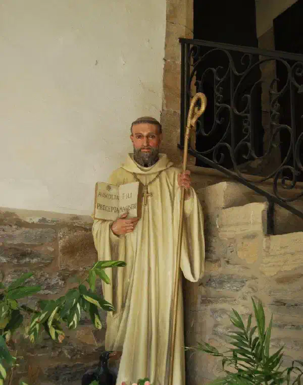 Saint Benoît