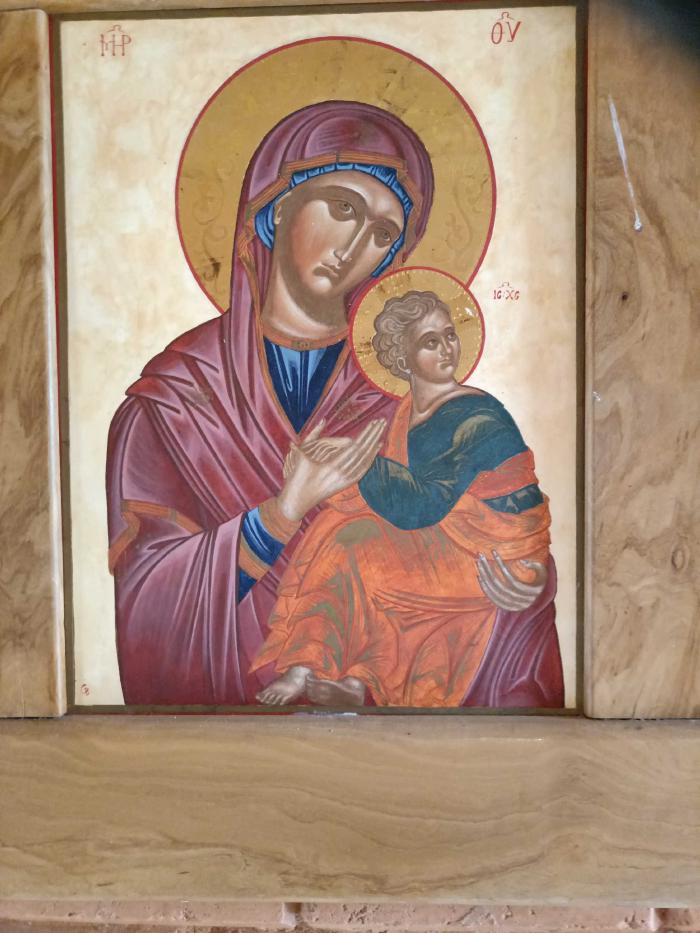 all-ingresso-della-chiesa