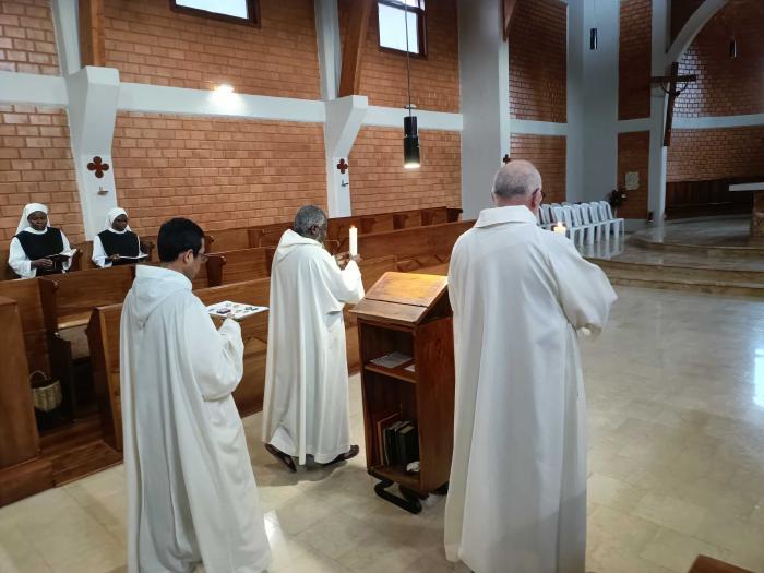 processione-vnerazione-reliquie