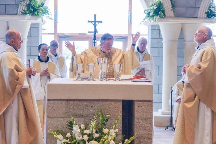 Vina-church-ded-2018-16