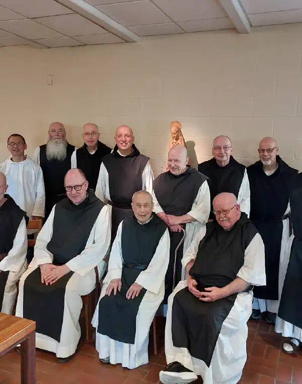 Visita del Abad General a los Monasterios de los Estados Unidos