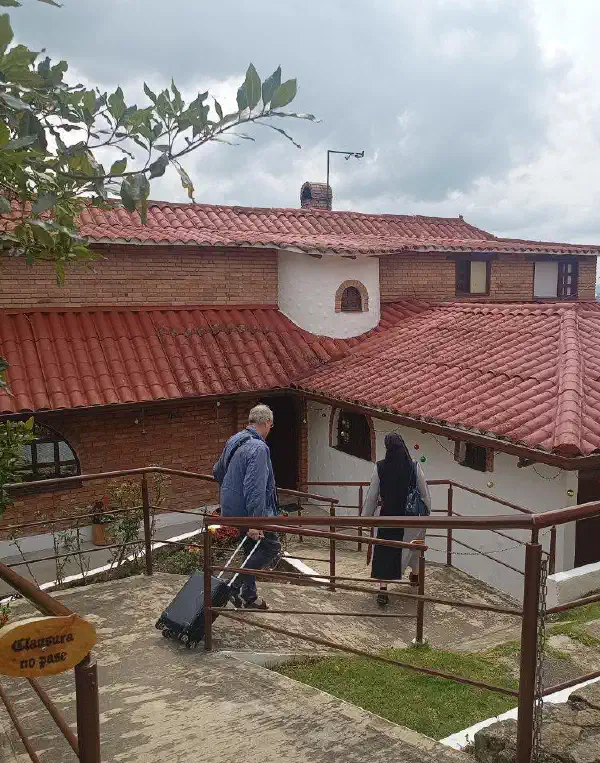 Visita del Abad General al Monasterio de El Rosal, Colombia