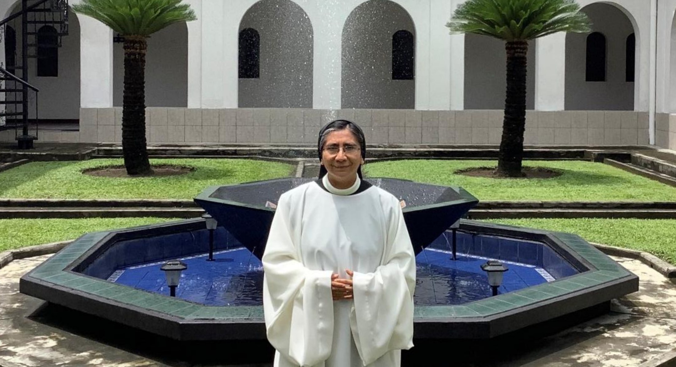 Esmeraldas-Sr-Consuelo-de-los-Angeles.jpg