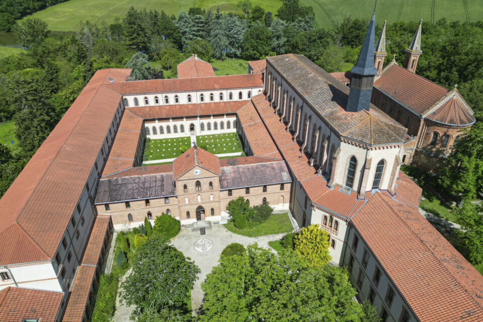 Desert-Abbaye-jpg.jpeg